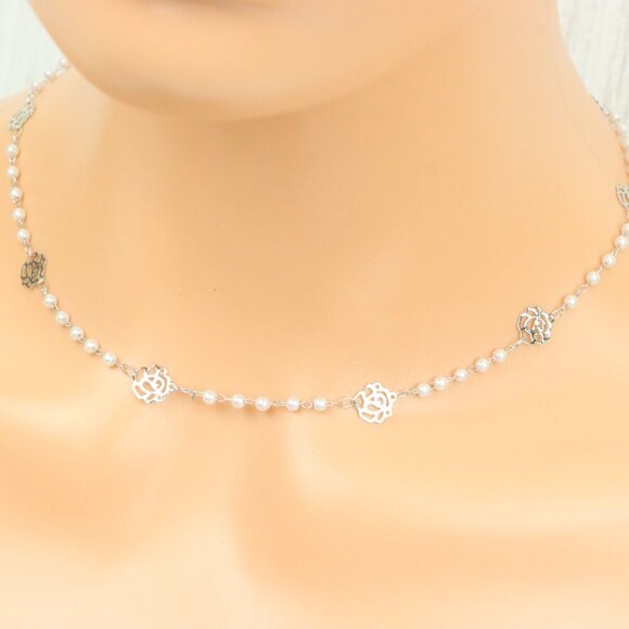 "Minimalist & Elegant Necklace Chain – Perfect for Women & Girls | UNVRC1432 - Picture 3 of 10